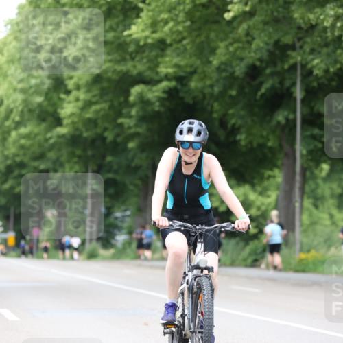 15.06.2025 - 7 Türme Triathlon Yannick Fuchs http://msf.ph/oto/7965654 15.06.2025 13:59:25 Radfahren 830 meine-sportfotos.de