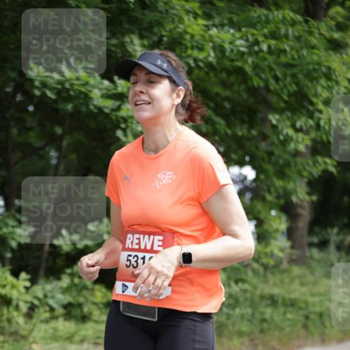 15.06.2025 - REWE Women's Run Jannik Wohlers http://msf.ph/oto/7965663 15.06.2025 10:00:17 Laufen 531 meine-sportfotos.de