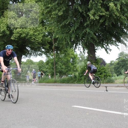 15.06.2025 - 7 Türme Triathlon Yannick Fuchs http://msf.ph/oto/7965717 15.06.2025 13:12:02 Radfahren  meine-sportfotos.de