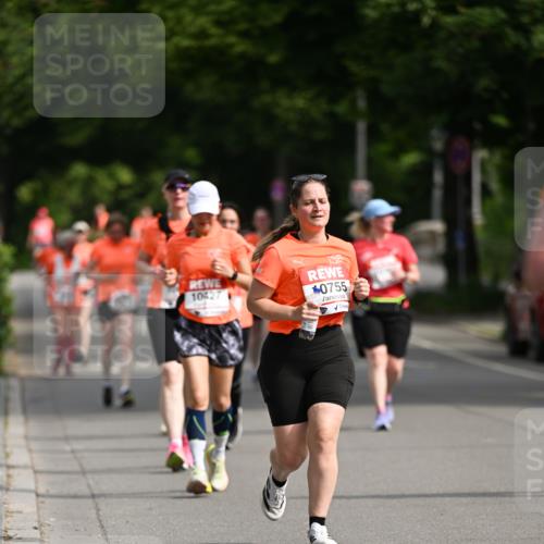 15.06.2025 - REWE Women's Run Dr. Thomas Lammeyer http://msf.ph/oto/7965759 15.06.2025 09:53:41 Laufen 10427, 0755 meine-sportfotos.de