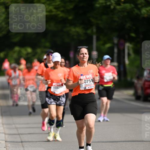 15.06.2025 - REWE Women's Run Dr. Thomas Lammeyer http://msf.ph/oto/7965781 15.06.2025 09:53:41 Laufen 10427, 0755 meine-sportfotos.de