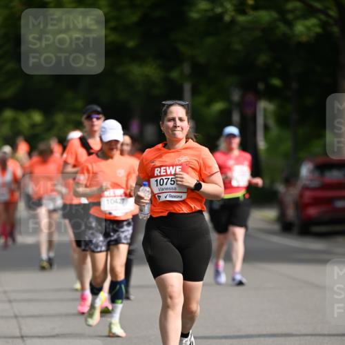 15.06.2025 - REWE Women's Run Dr. Thomas Lammeyer http://msf.ph/oto/7965800 15.06.2025 09:53:42 Laufen 10477, 1075 meine-sportfotos.de