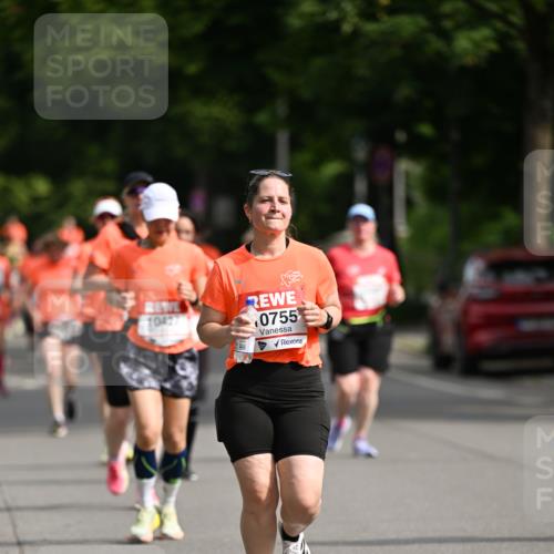 15.06.2025 - REWE Women's Run Dr. Thomas Lammeyer http://msf.ph/oto/7965807 15.06.2025 09:53:42 Laufen 1042, 0755 meine-sportfotos.de
