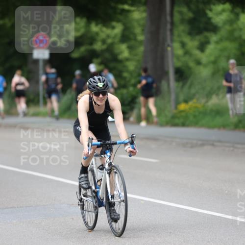 15.06.2025 - 7 Türme Triathlon Yannick Fuchs http://msf.ph/oto/7965824 15.06.2025 14:00:19 Radfahren  meine-sportfotos.de