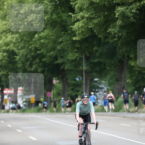 15.06.2025 - 7 Türme Triathlon Yannick Fuchs http://msf.ph/oto/7965872 15.06.2025 14:00:25 Radfahren 405 meine-sportfotos.de