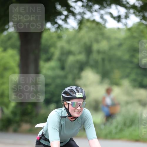 15.06.2025 - 7 Türme Triathlon Yannick Fuchs http://msf.ph/oto/7965896 15.06.2025 14:00:27 Radfahren 405 meine-sportfotos.de