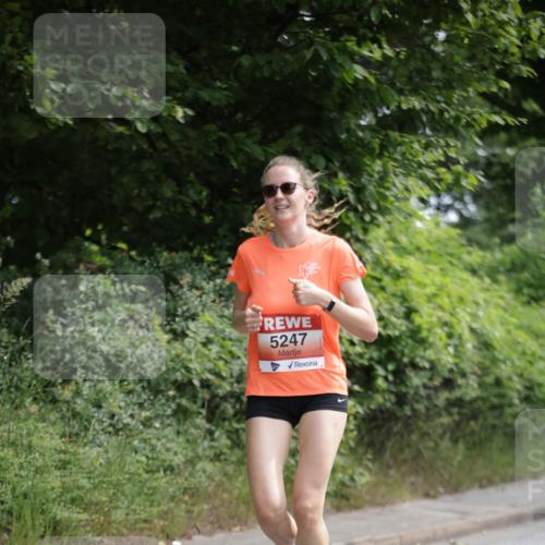 15.06.2025 - REWE Women's Run Jannik Wohlers http://msf.ph/oto/7965901 15.06.2025 10:00:56 Laufen 5247 meine-sportfotos.de