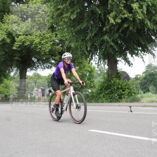 15.06.2025 - 7 Türme Triathlon Yannick Fuchs http://msf.ph/oto/7965940 15.06.2025 13:13:57 Radfahren  meine-sportfotos.de