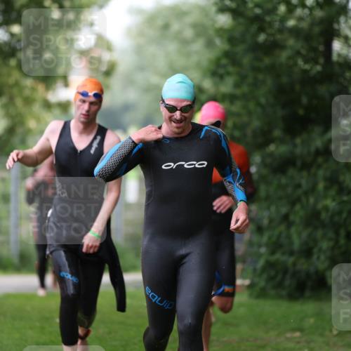15.06.2025 - 7 Türme Triathlon Michael Strokosch http://msf.ph/oto/7965948 15.06.2025 12:19:52 Schwimmen 372, 483, 488, 531, 536, 538, 550, 585, 594, 612, 631, 635 meine-sportfotos.de