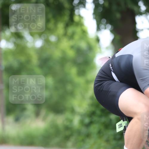 15.06.2025 - 7 Türme Triathlon Yannick Fuchs http://msf.ph/oto/7965954 15.06.2025 11:16:04 Radfahren 235 meine-sportfotos.de
