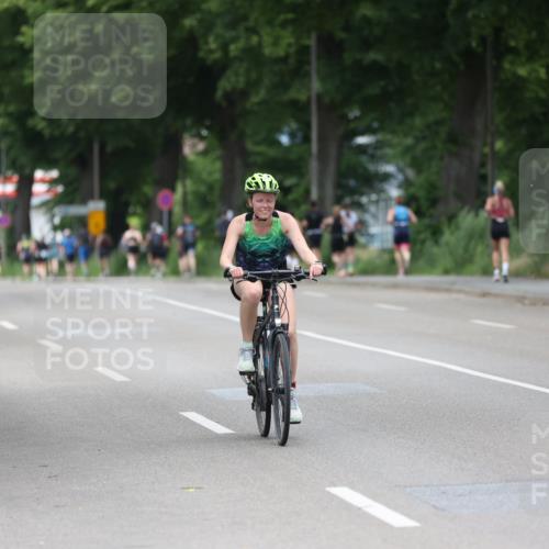 15.06.2025 - 7 Türme Triathlon Yannick Fuchs http://msf.ph/oto/7965975 15.06.2025 14:00:47 Radfahren  meine-sportfotos.de