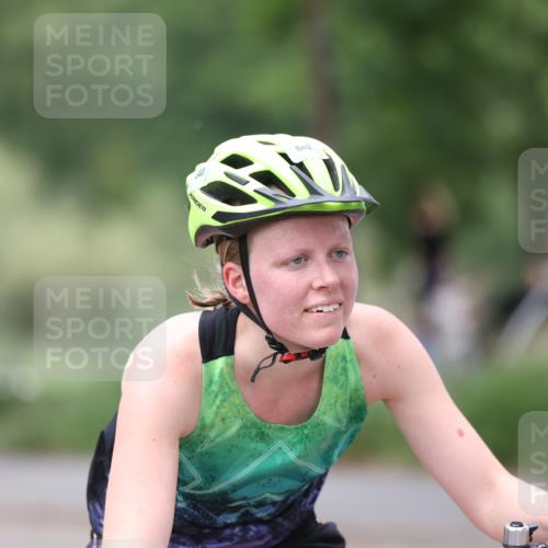15.06.2025 - 7 Türme Triathlon Yannick Fuchs http://msf.ph/oto/7966018 15.06.2025 14:00:49 Radfahren  meine-sportfotos.de