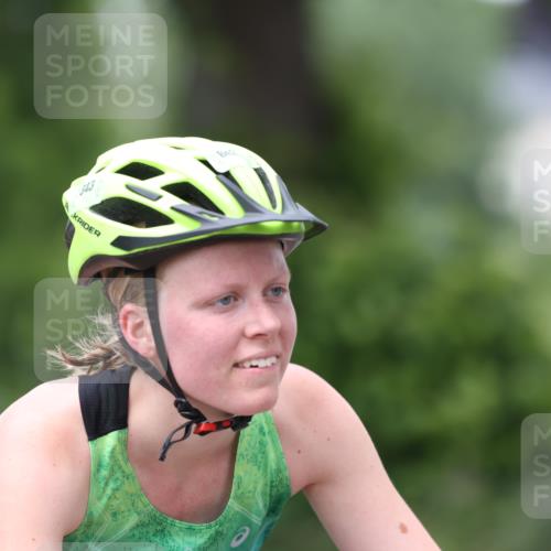 15.06.2025 - 7 Türme Triathlon Yannick Fuchs http://msf.ph/oto/7966024 15.06.2025 14:00:49 Radfahren  meine-sportfotos.de