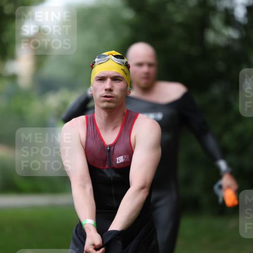 15.06.2025 - 7 Türme Triathlon Michael Strokosch http://msf.ph/oto/7966056 15.06.2025 12:20:00 Schwimmen 372, 483, 488, 536, 550, 585, 594, 595, 612, 631, 635 meine-sportfotos.de