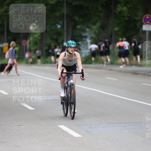 15.06.2025 - 7 Türme Triathlon Yannick Fuchs http://msf.ph/oto/7966060 15.06.2025 14:01:43 Radfahren 356 meine-sportfotos.de