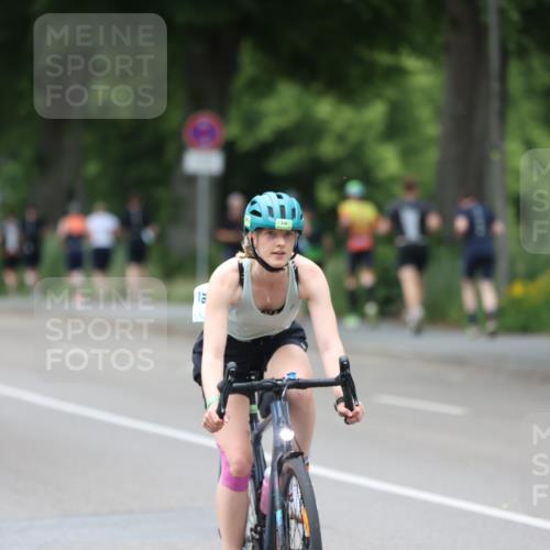 15.06.2025 - 7 Türme Triathlon Yannick Fuchs http://msf.ph/oto/7966067 15.06.2025 14:01:44 Radfahren 356 meine-sportfotos.de