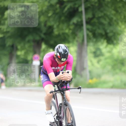 15.06.2025 - 7 Türme Triathlon Yannick Fuchs http://msf.ph/oto/7966083 15.06.2025 11:16:30 Radfahren 241, 256, 262, 274, 327 meine-sportfotos.de