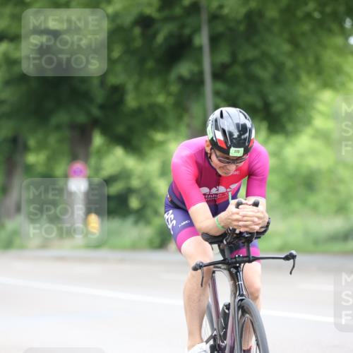 15.06.2025 - 7 Türme Triathlon Yannick Fuchs http://msf.ph/oto/7966085 15.06.2025 11:16:30 Radfahren 241, 256, 262, 274, 327 meine-sportfotos.de