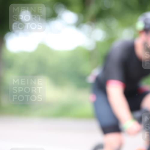 15.06.2025 - 7 Türme Triathlon Yannick Fuchs http://msf.ph/oto/7966180 15.06.2025 11:16:35 Radfahren 241, 262, 327 meine-sportfotos.de