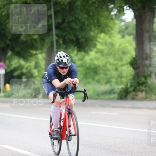 15.06.2025 - 7 Türme Triathlon Yannick Fuchs http://msf.ph/oto/7966251 15.06.2025 11:16:44 Radfahren  meine-sportfotos.de