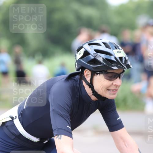 15.06.2025 - 7 Türme Triathlon Yannick Fuchs http://msf.ph/oto/7966274 15.06.2025 14:02:26 Radfahren 803 meine-sportfotos.de