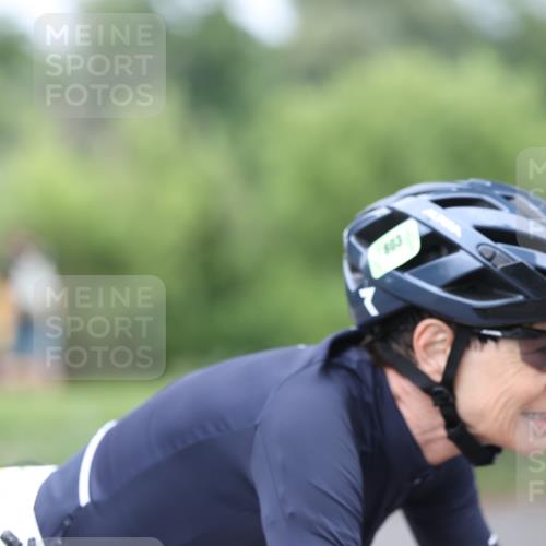 15.06.2025 - 7 Türme Triathlon Yannick Fuchs http://msf.ph/oto/7966283 15.06.2025 14:02:26 Radfahren 803 meine-sportfotos.de