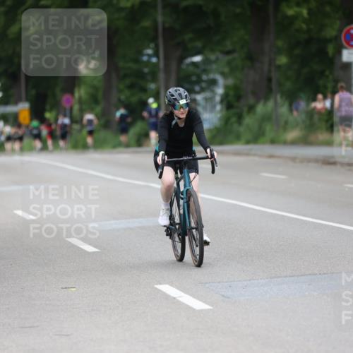 15.06.2025 - 7 Türme Triathlon Yannick Fuchs http://msf.ph/oto/7966297 15.06.2025 14:02:48 Radfahren 824 meine-sportfotos.de