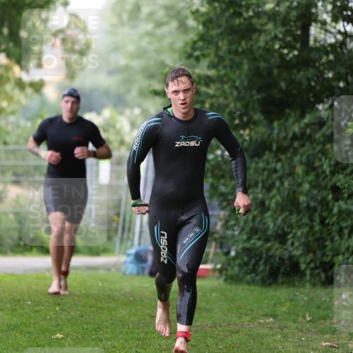 15.06.2025 - 7 Türme Triathlon Michael Strokosch http://msf.ph/oto/7966402 15.06.2025 12:20:34 Schwimmen 385, 438, 499, 573, 604, 610, 613, 634 meine-sportfotos.de