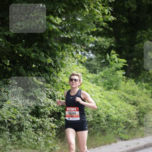 15.06.2025 - REWE Women's Run Jannik Wohlers http://msf.ph/oto/7966521 15.06.2025 10:01:43 Laufen 5594 meine-sportfotos.de