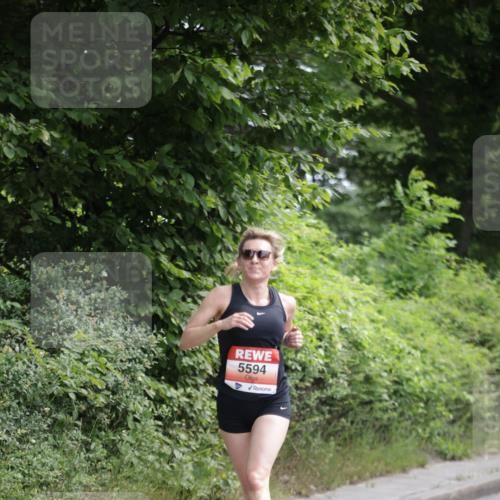 15.06.2025 - REWE Women's Run Jannik Wohlers http://msf.ph/oto/7966540 15.06.2025 10:01:44 Laufen 5594 meine-sportfotos.de