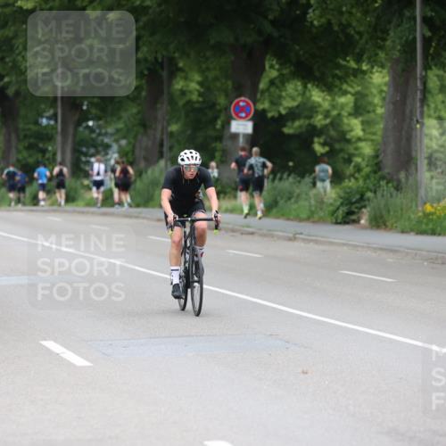 15.06.2025 - 7 Türme Triathlon Yannick Fuchs http://msf.ph/oto/7966544 15.06.2025 14:04:07 Radfahren 653 meine-sportfotos.de