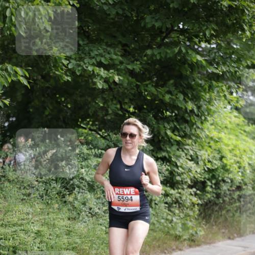 15.06.2025 - REWE Women's Run Jannik Wohlers http://msf.ph/oto/7966609 15.06.2025 10:01:45 Laufen 5594 meine-sportfotos.de