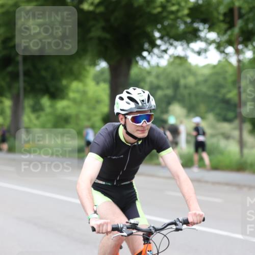 15.06.2025 - 7 Türme Triathlon Yannick Fuchs http://msf.ph/oto/7966668 15.06.2025 14:08:13 Radfahren 1158 meine-sportfotos.de