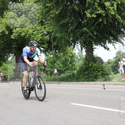 15.06.2025 - 7 Türme Triathlon Yannick Fuchs http://msf.ph/oto/7966669 15.06.2025 13:19:21 Radfahren  meine-sportfotos.de