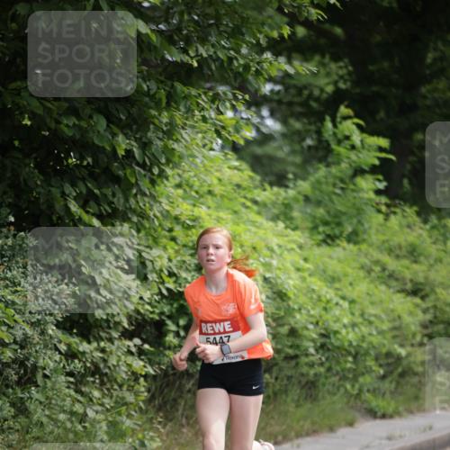 15.06.2025 - REWE Women's Run Jannik Wohlers http://msf.ph/oto/7966683 15.06.2025 10:01:48 Laufen 5447 meine-sportfotos.de