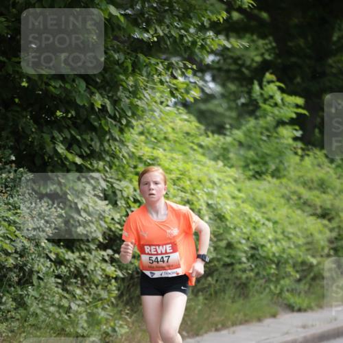 15.06.2025 - REWE Women's Run Jannik Wohlers http://msf.ph/oto/7966695 15.06.2025 10:01:48 Laufen 5447 meine-sportfotos.de