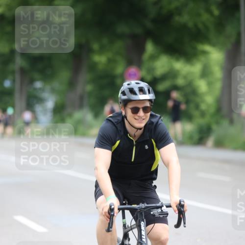 15.06.2025 - 7 Türme Triathlon Yannick Fuchs http://msf.ph/oto/7966728 15.06.2025 14:08:46 Radfahren 294, 838 meine-sportfotos.de