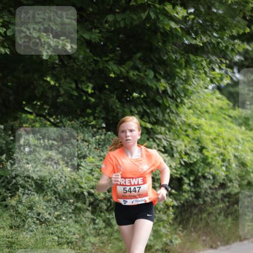 15.06.2025 - REWE Women's Run Jannik Wohlers http://msf.ph/oto/7966740 15.06.2025 10:01:48 Laufen 5447 meine-sportfotos.de