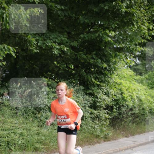 15.06.2025 - REWE Women's Run Jannik Wohlers http://msf.ph/oto/7966761 15.06.2025 10:01:49 Laufen 5447 meine-sportfotos.de