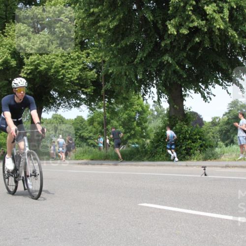 15.06.2025 - 7 Türme Triathlon Yannick Fuchs http://msf.ph/oto/7966788 15.06.2025 13:20:14 Radfahren  meine-sportfotos.de