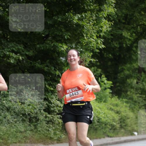 15.06.2025 - REWE Women's Run Jannik Wohlers http://msf.ph/oto/7966913 15.06.2025 10:02:01 Laufen 5443 meine-sportfotos.de