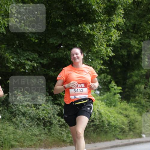 15.06.2025 - REWE Women's Run Jannik Wohlers http://msf.ph/oto/7966940 15.06.2025 10:02:01 Laufen 5443 meine-sportfotos.de