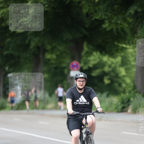 15.06.2025 - 7 Türme Triathlon Yannick Fuchs http://msf.ph/oto/7967032 15.06.2025 14:16:30 Radfahren 636 meine-sportfotos.de