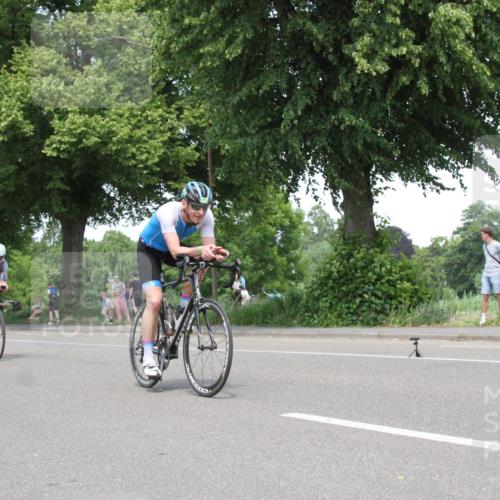 15.06.2025 - 7 Türme Triathlon Yannick Fuchs http://msf.ph/oto/7967058 15.06.2025 13:22:44 Radfahren  meine-sportfotos.de