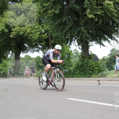 15.06.2025 - 7 Türme Triathlon Yannick Fuchs http://msf.ph/oto/7967065 15.06.2025 13:22:44 Radfahren  meine-sportfotos.de