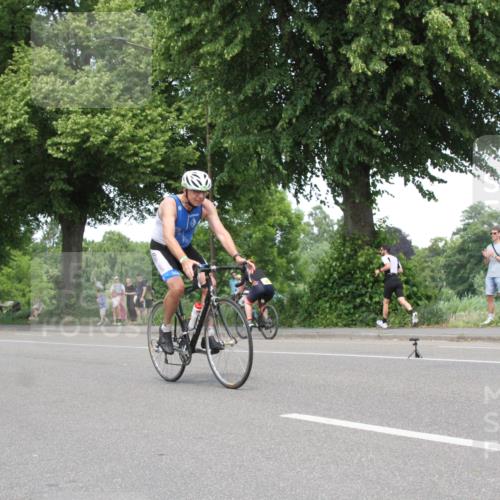 15.06.2025 - 7 Türme Triathlon Yannick Fuchs http://msf.ph/oto/7967084 15.06.2025 13:23:08 Radfahren  meine-sportfotos.de