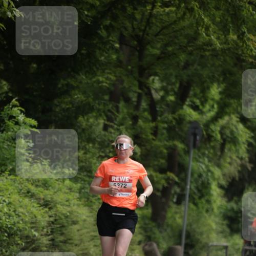 15.06.2025 - REWE Women's Run Jannik Wohlers http://msf.ph/oto/7967106 15.06.2025 10:02:11 Laufen 5372 meine-sportfotos.de
