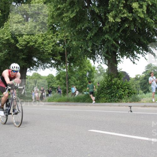 15.06.2025 - 7 Türme Triathlon Yannick Fuchs http://msf.ph/oto/7967125 15.06.2025 13:23:33 Radfahren  meine-sportfotos.de