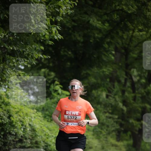 15.06.2025 - REWE Women's Run Jannik Wohlers http://msf.ph/oto/7967135 15.06.2025 10:02:13 Laufen 5372 meine-sportfotos.de
