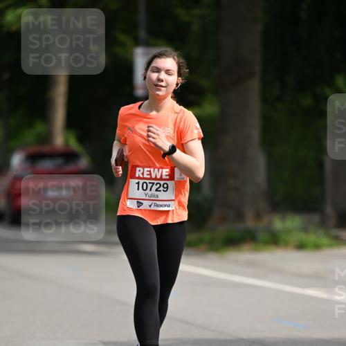 15.06.2025 - REWE Women's Run Dr. Thomas Lammeyer http://msf.ph/oto/7967153 15.06.2025 09:54:43 Laufen 10729 meine-sportfotos.de